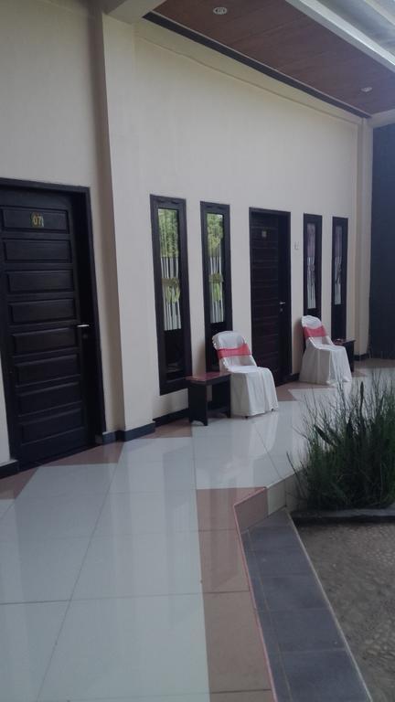 Jaya Phita Hotel Kupang  Exterior photo